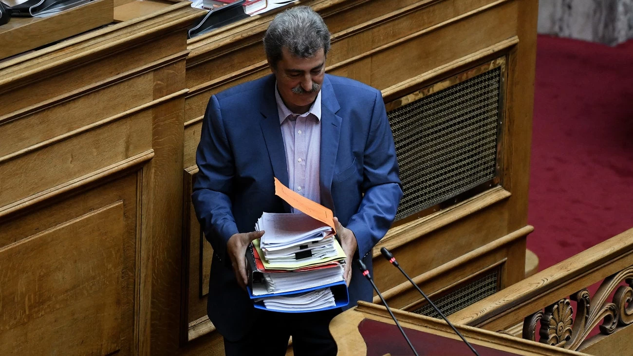 Θράσος Πολάκη για την άρση ασυλίας: «Είμαι πολύ ψηλά, δεν με βλέπετε, βάλτε με φυλακή» – Υπέρ της άρσης ψήφισε η Βουλή – Δείτε βίντεο (upd)